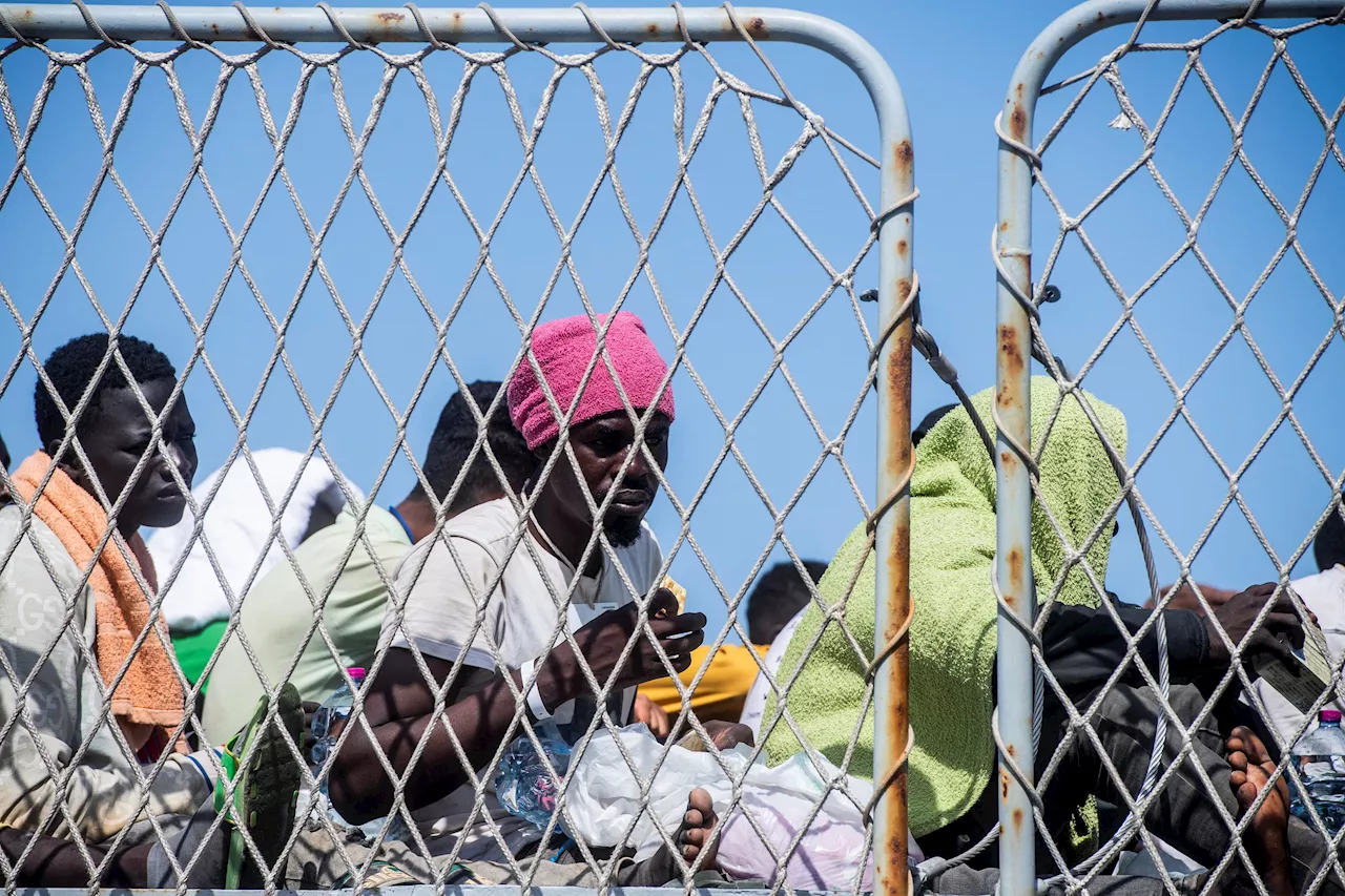 Giudice Catania Apostolico non convalida trattenimento di altri 4 migranti