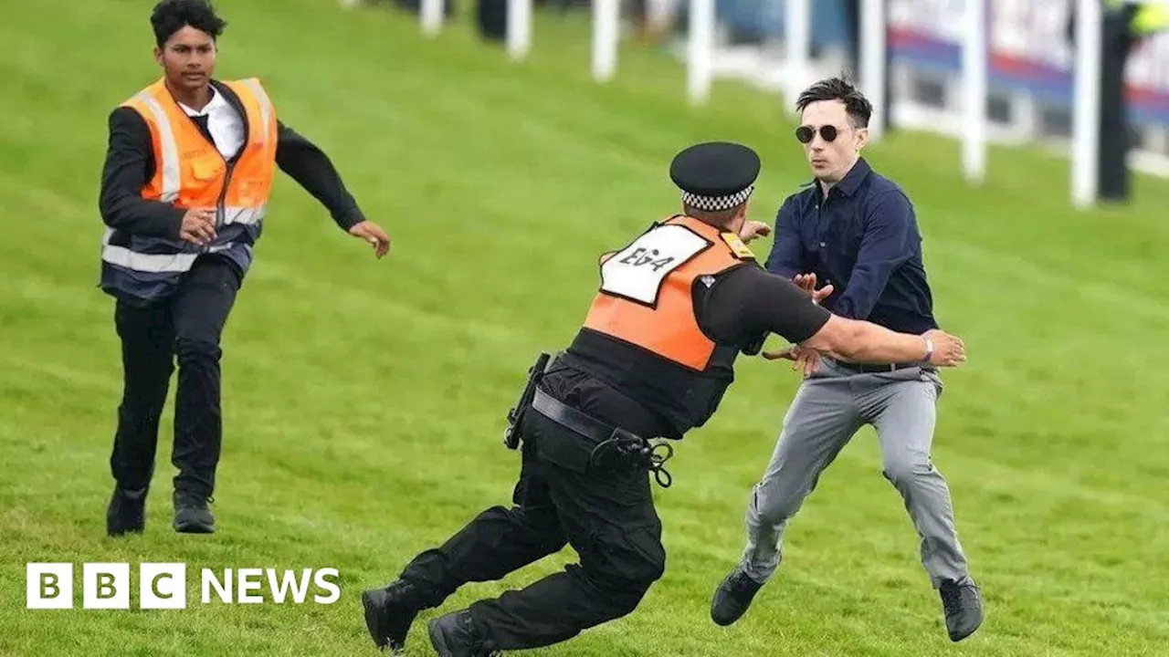 Epsom Derby protester given suspended sentence for contempt