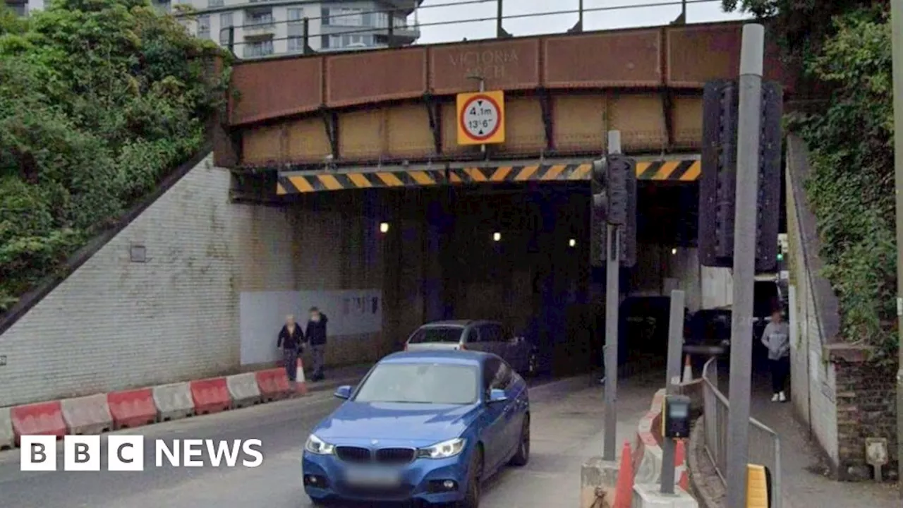 Woking Borough Council cancels bridge widening project