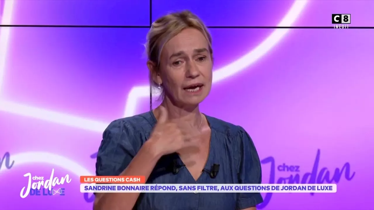 Sandrine Bonnaire : 'Sur un tabouret haut en...', ces courriers dérangeants reçus par l'actrice