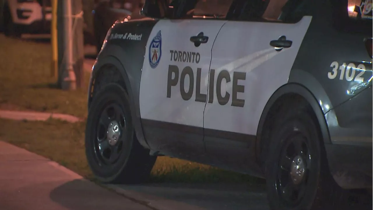 2 children, 2 adults transported to hospital after being struck by vehicle in Etobicoke