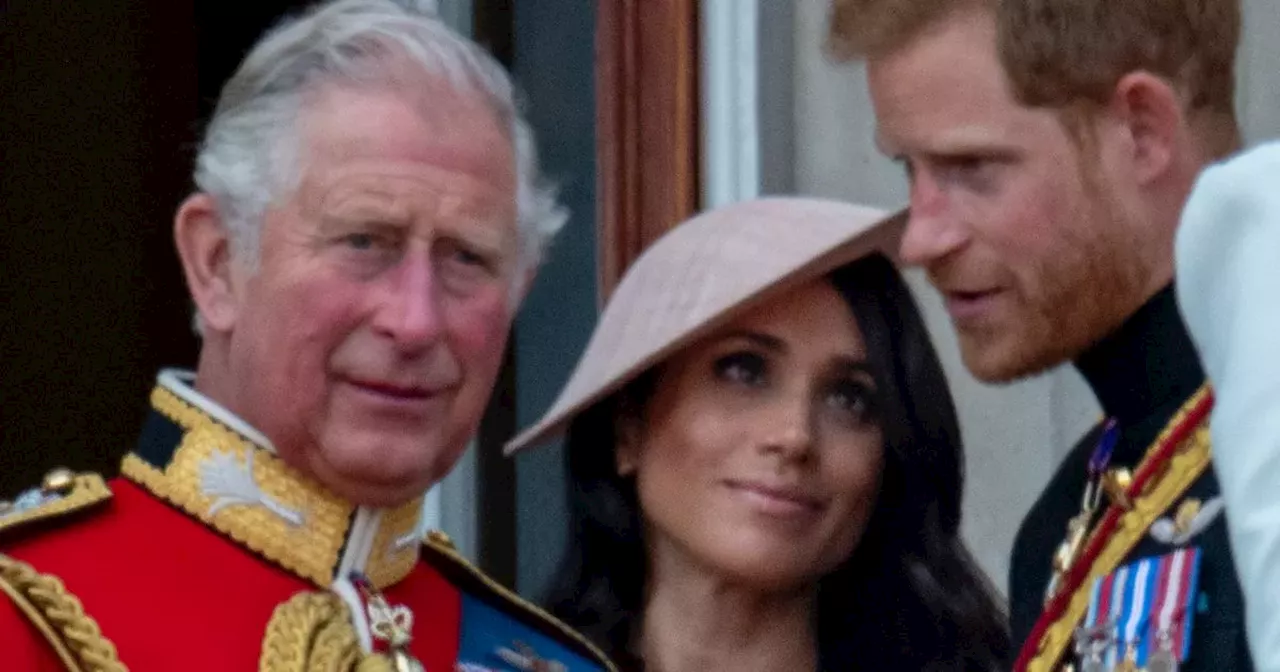 King sends 'secret message' to Meghan and Harry which hints at royal return