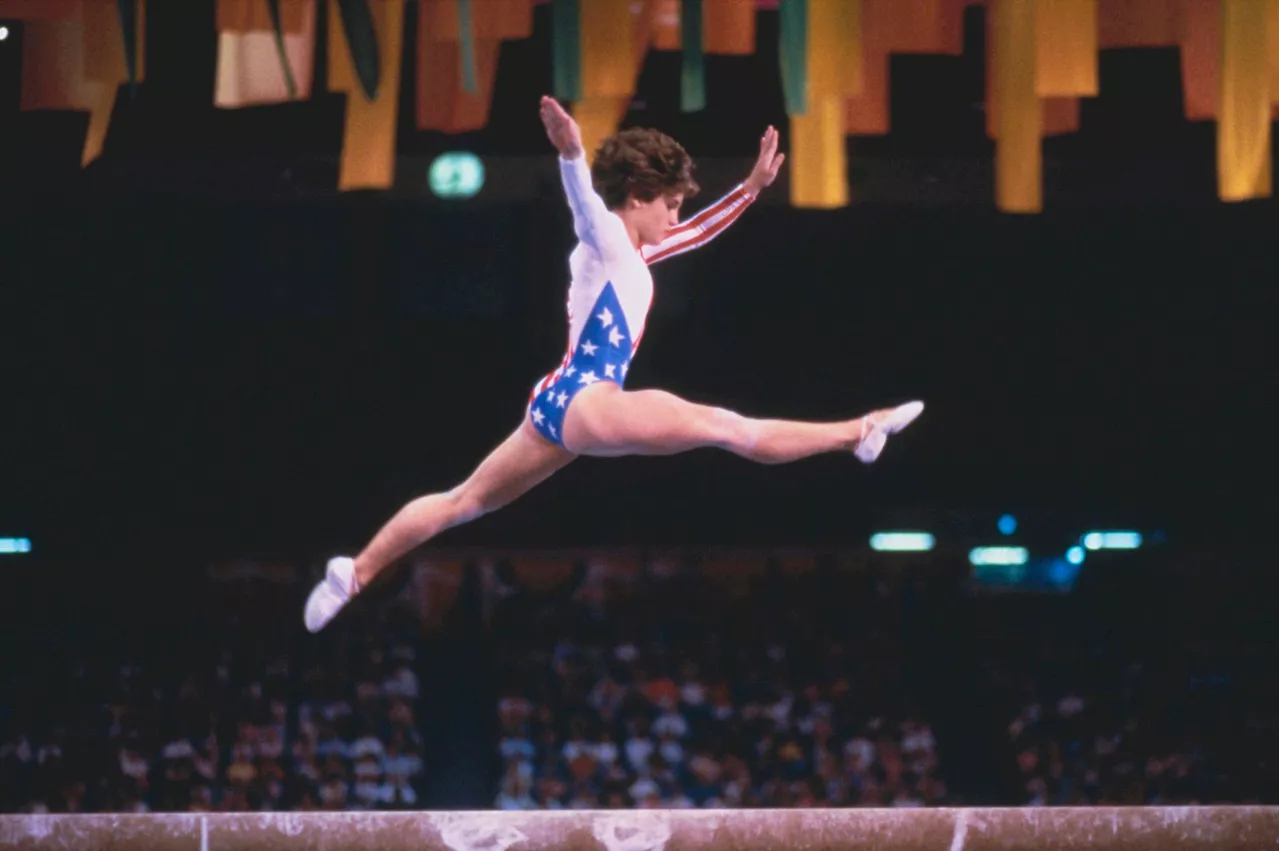 Crowdfunding Campaign For Mary Lou Retton Raises Over $100,000 As Olympic Star Fights For Life