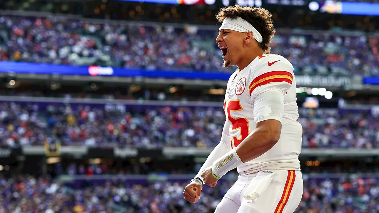 Patrick Mahomes makes history with first career win over Vikings and other Week 5 statistical highlights