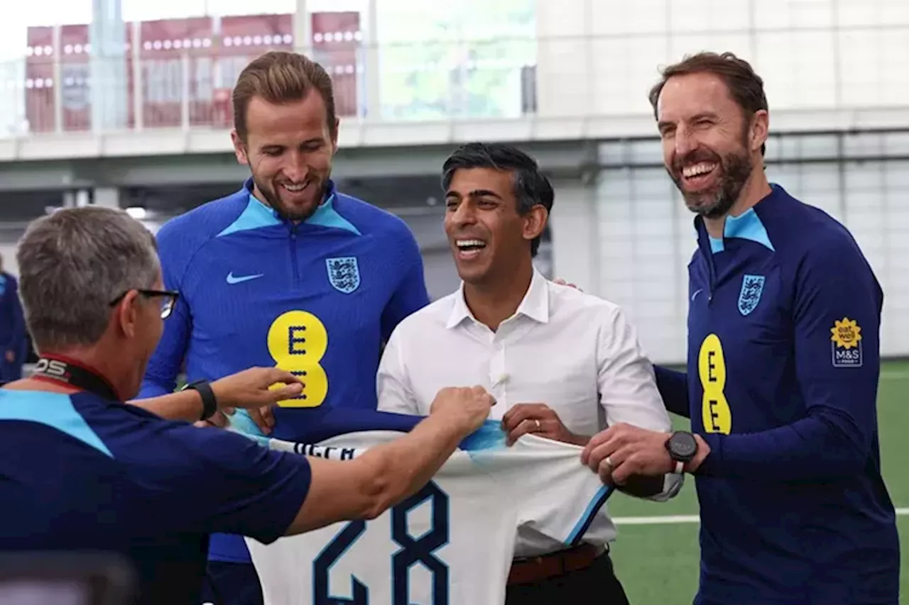 Sunak Rayakan Penunjukan Inggris sebagai Tuan Rumah Euro 2028 bersama Kane dan Southgate - Jawa Pos