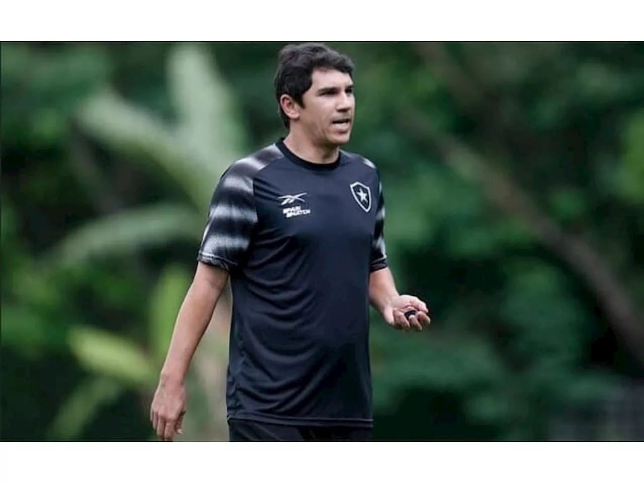 Botafogo volta aos treinos e tenta lapidar as características do seu futebol vertiginoso - Lance!