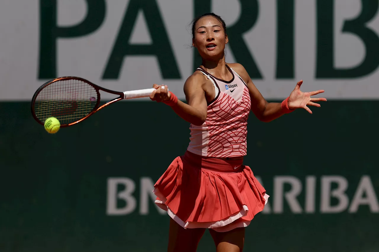 Zheng downs Sakkari to reach Zhengzhou last eight