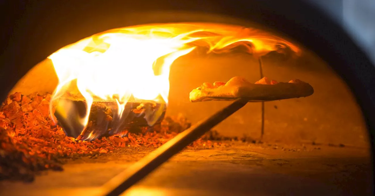 Amazon slashes £90 pizza oven that makes 'restaurant quality' pizza in 3 minutes