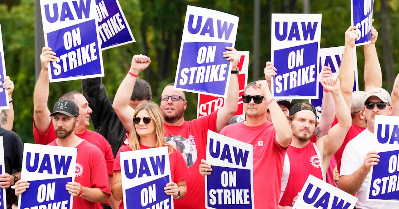 UAW says it's expanding strike to include major Ford truck plant in Kentucky