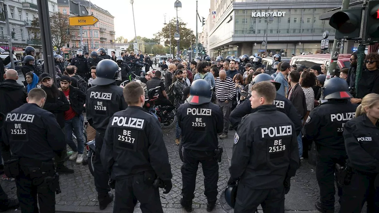 Berlin & Brandenburg: Trotz Demo-Verbot Menschenansammlungen in Neukölln