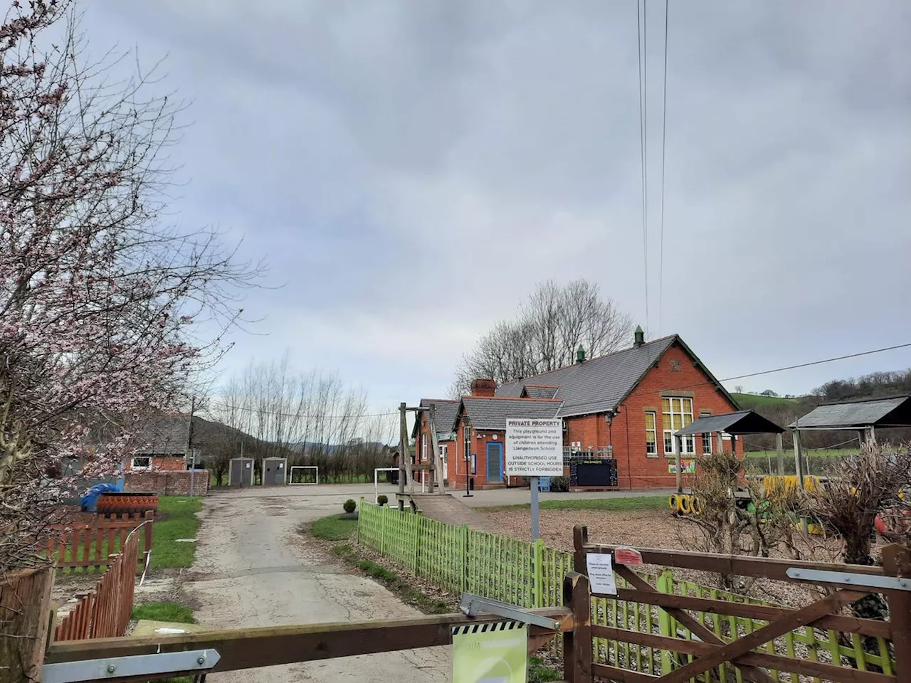 Tiny primary school close to Shropshire border with just 10 pupils to shut down