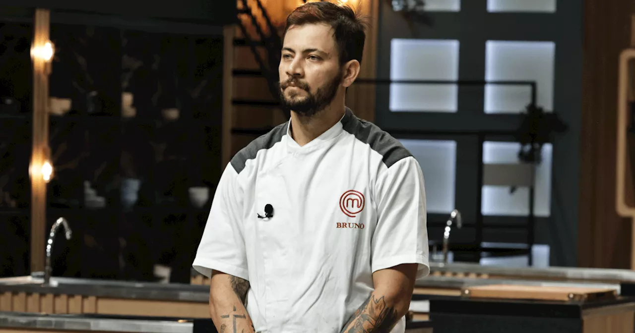 Participante do 'MasterChef Profissionais' é eliminado após servir carne crua a jurados