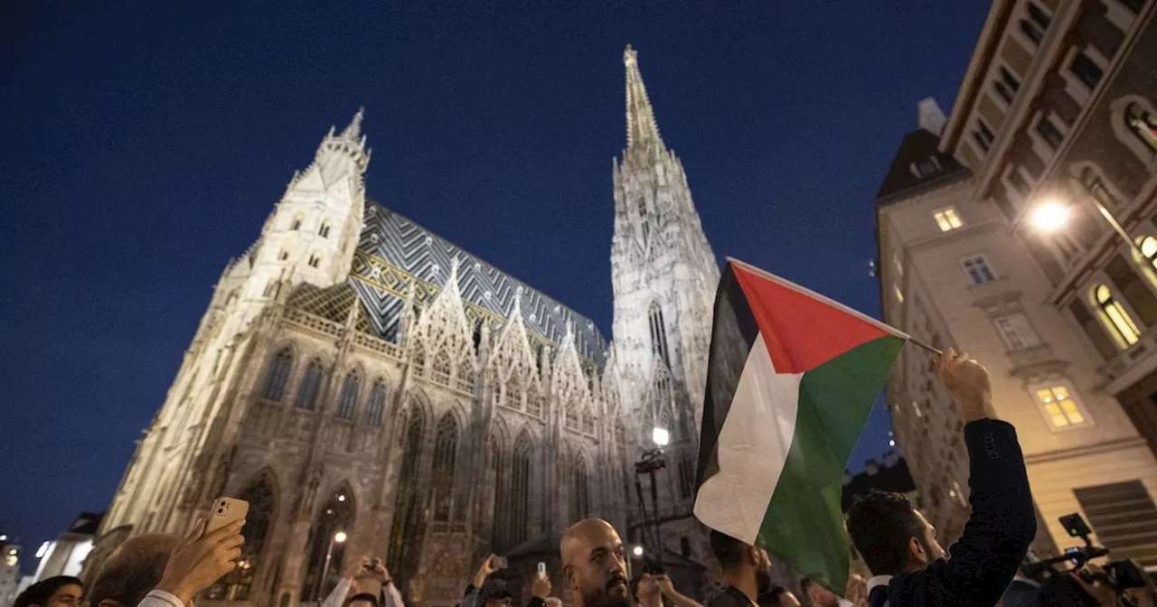 Trotz Verbots hitzige Palästina-Demo in Wien, Trauerfeier für Opfer des Hamas-Terrors