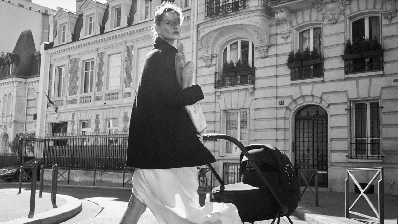 Cybex “La Parisienne” racchiude l'eredità dell'Alta Moda come ode alle donne