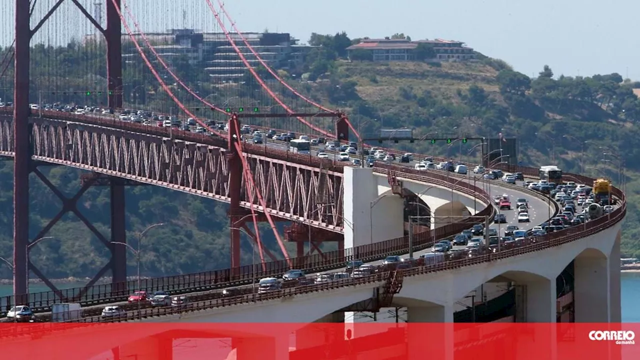 Acidente complica trânsito na Ponte 25 de Abril