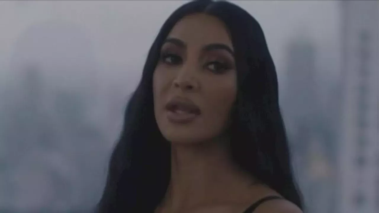 Kim Kardashian In Steamy Sex Scene As She Continues Role As Publicist Siobhan Corbyn On American 9253