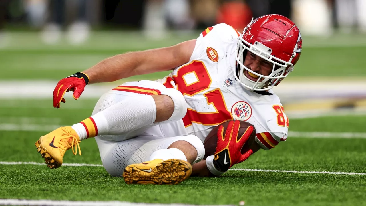 Kelce family advocates for NFL stadiums to use grass fields after turf injury