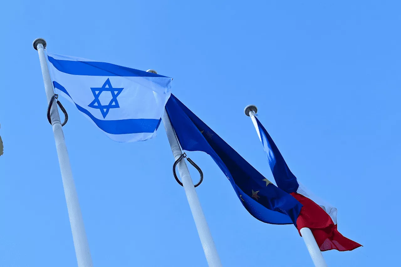 'Le sang des victimes est encore chaud que le drapeau israélien disparaît déjà' : polémique à la mairie de Str