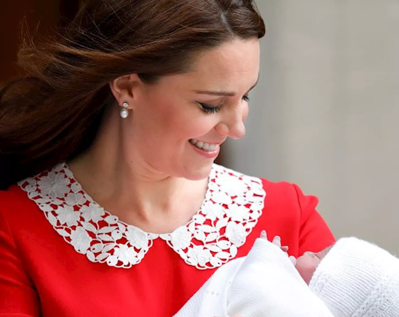 People are making a creepy comparison between Duchess Kate’s Lindo Wing dress