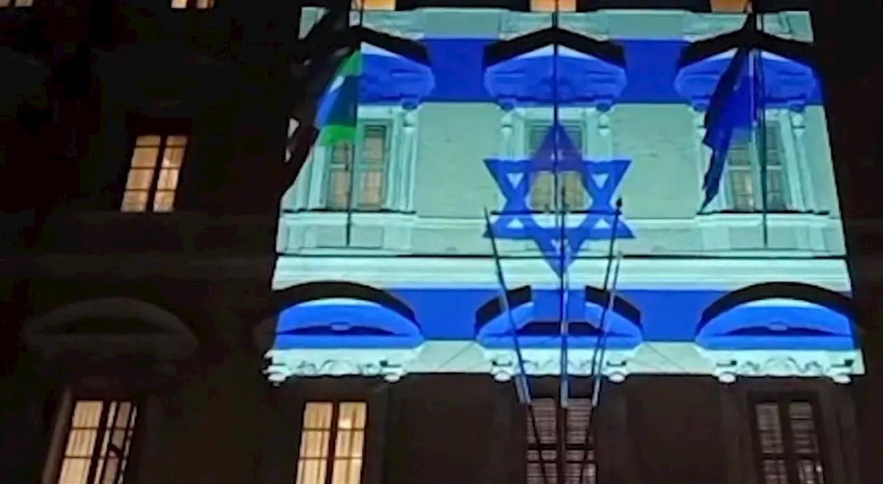 Roma, il Senato illuminato con la bandiera di Israele