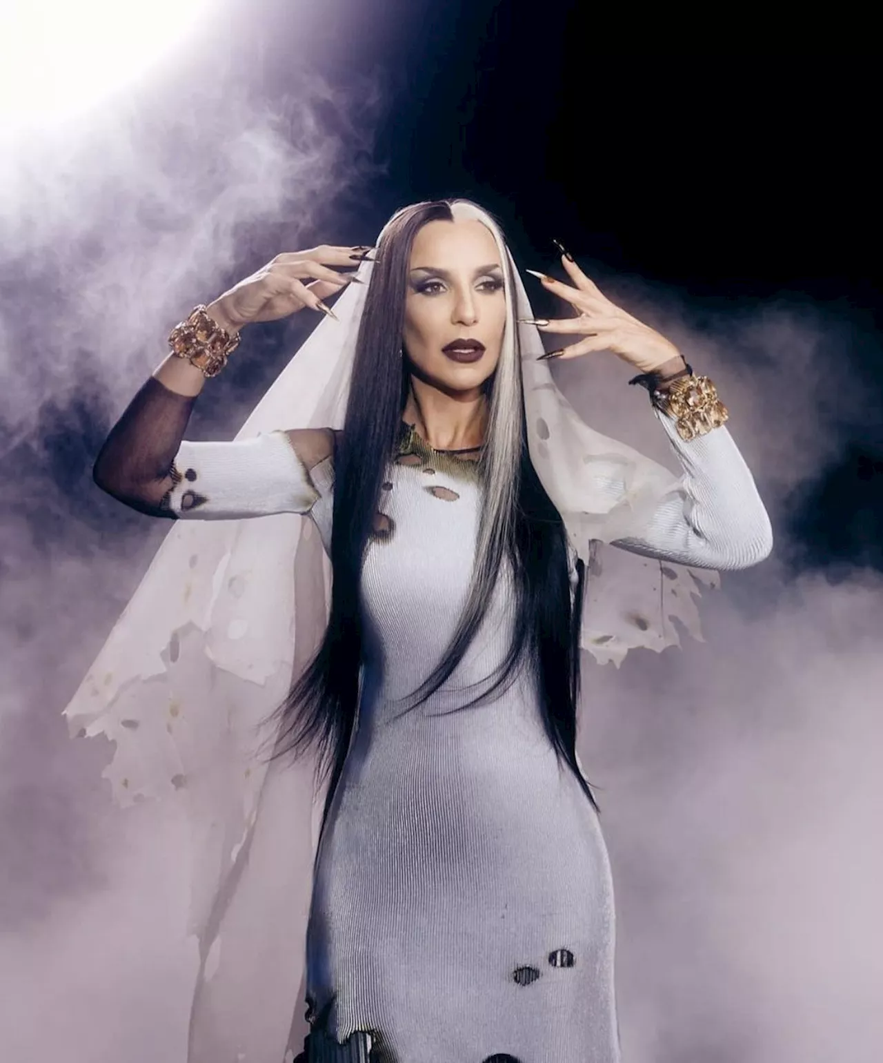 Ivete Sangalo encanta seguidores com fantasia de Halloween: 'Perfeição divina'