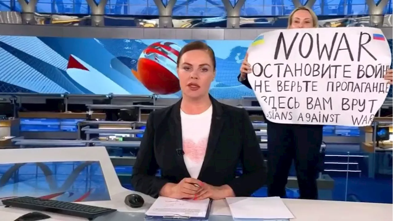 Guerre en Ukraine : Marina Ovsiannikova fait un malaise à Paris, la thèse de l’empoisonnement envisagée