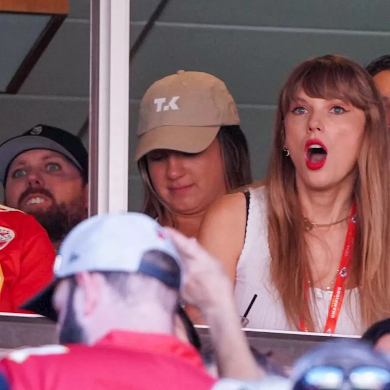 Taylor Swift, en couple avec Travis Kelce, affole la NFL