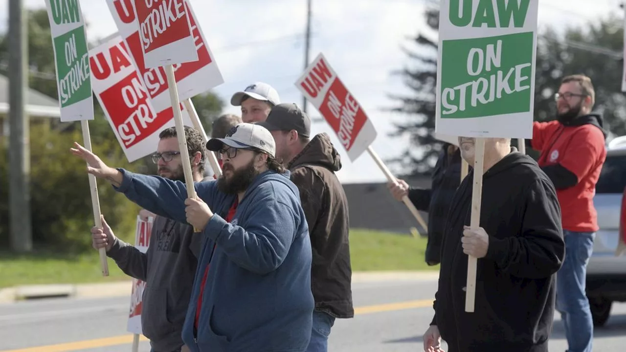 La grève de l'automobile paralyse la plus grande usine Ford aux Etats-Unis