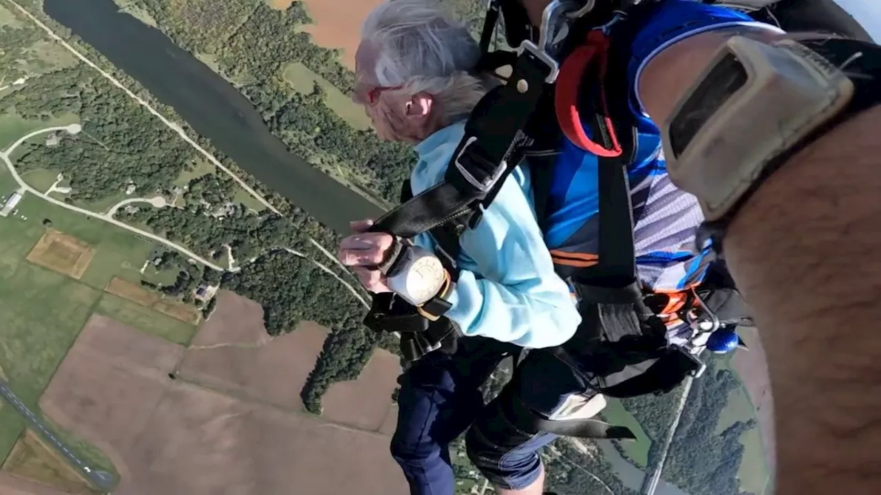 104-year-old Chicago woman dies days after record-breaking skydive