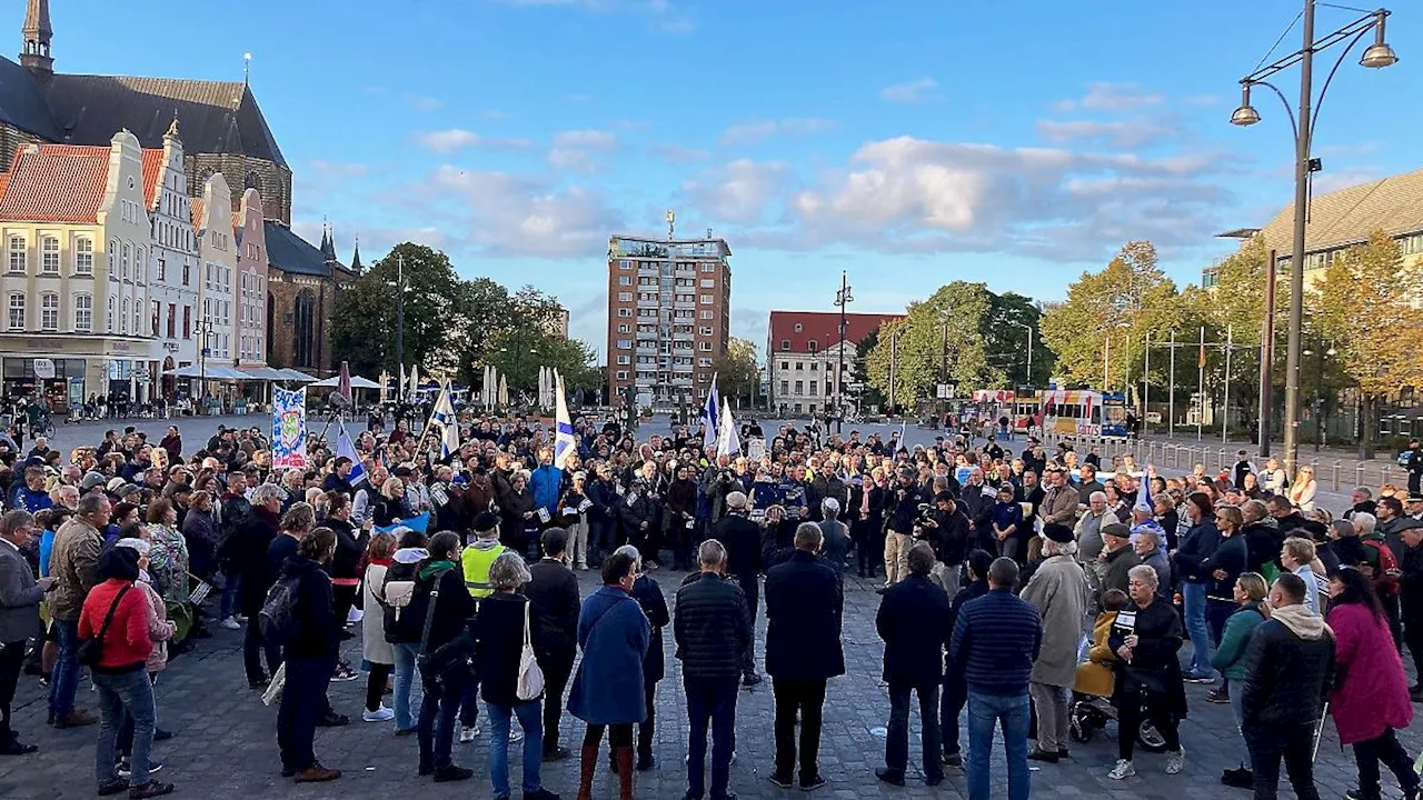 Mecklenburg-Vorpommern: Rund 300 Teilnehmer bei Solidaritätsdemo für Israel