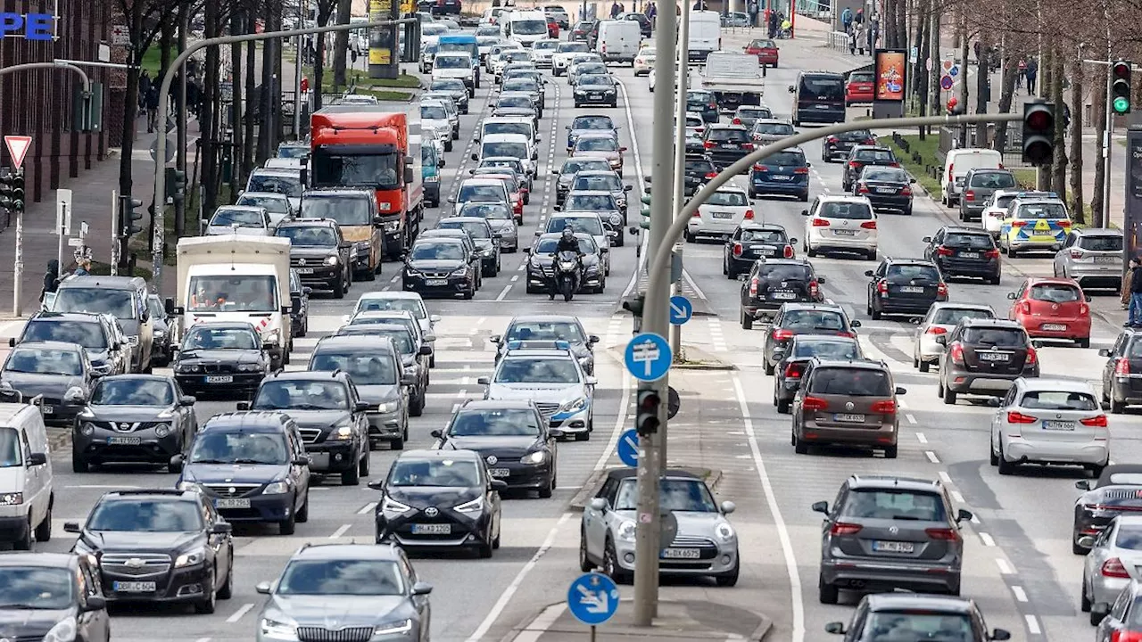 Nordrhein-Westfalen: ADAC: Kein deutlich erhöhtes Staupotenzial zum Ferienende