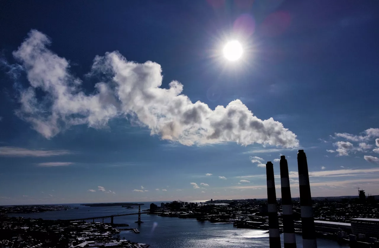 Nova Scotia cans Atlantic Loop, pitches wind-powered path off coal by 2030