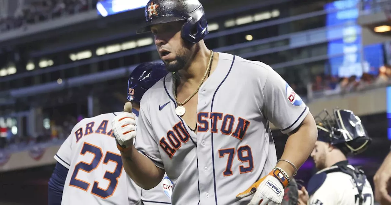 Abreu homers again to power Astros past Twins 3-2 and into 7th straight ALCS