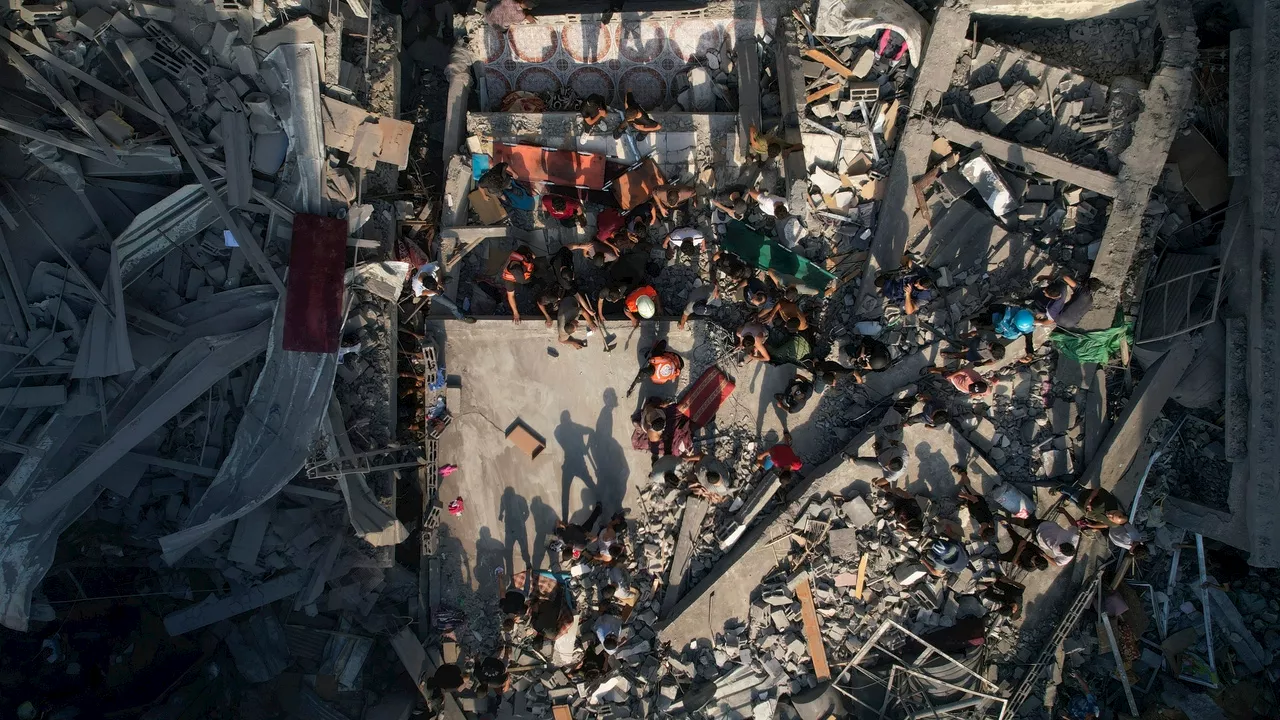 Israel admite por primera vez 'errores' ante el ataque de Hamás mientras continúa masacrando Gaza