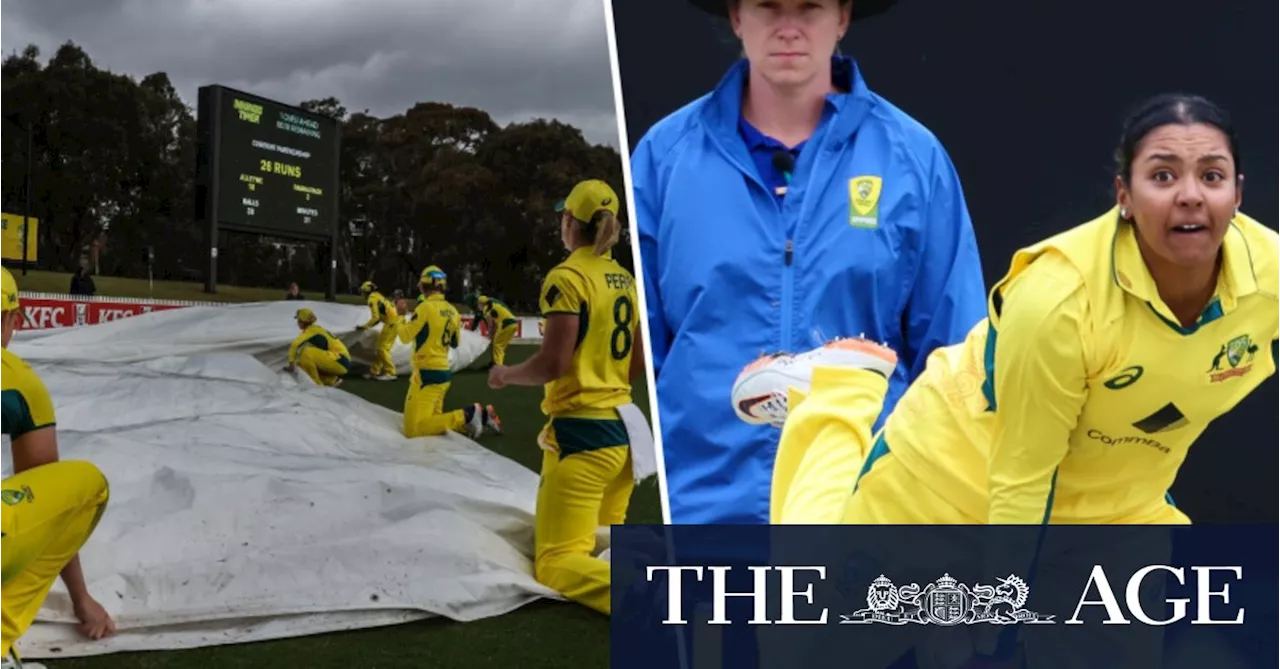 Melbourne’s fickle weather means it’s all hands on deck for Australia’s women