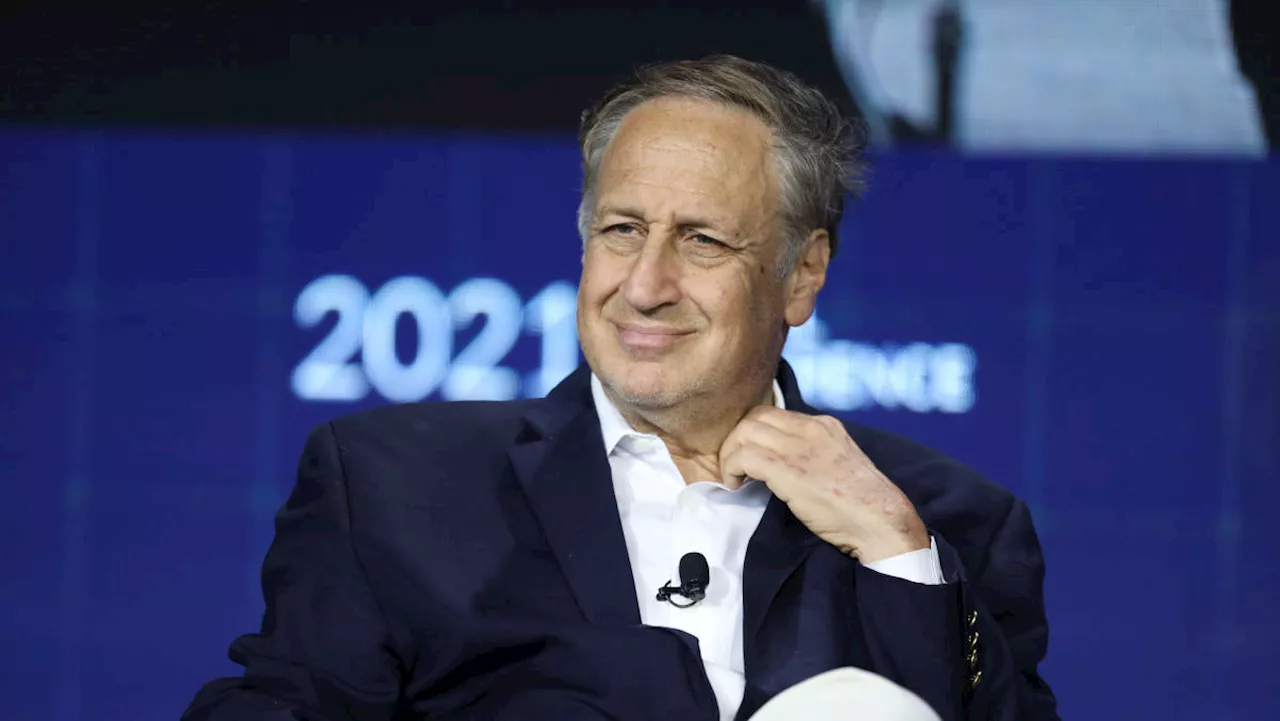 AMC CEO admits he was the target of a blackmail plot