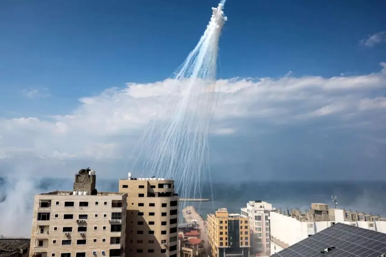 Fear raised on Israel using white phosphorous in Gaza & Lebanon