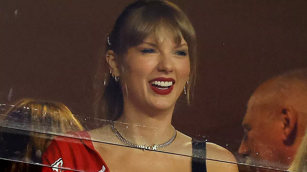 Taylor Swift wears $112 Kansas City Chiefs windbreaker designed by DWTS alum Erin Andrews to Travis...