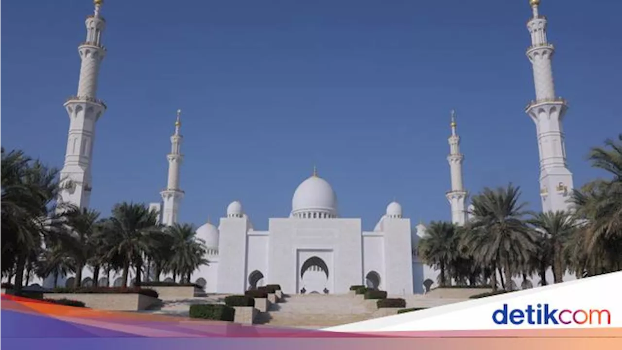 Kemegahan Masjid Agung Sheikh Zayed Abu Dhabi yang Punya 82 Kubah