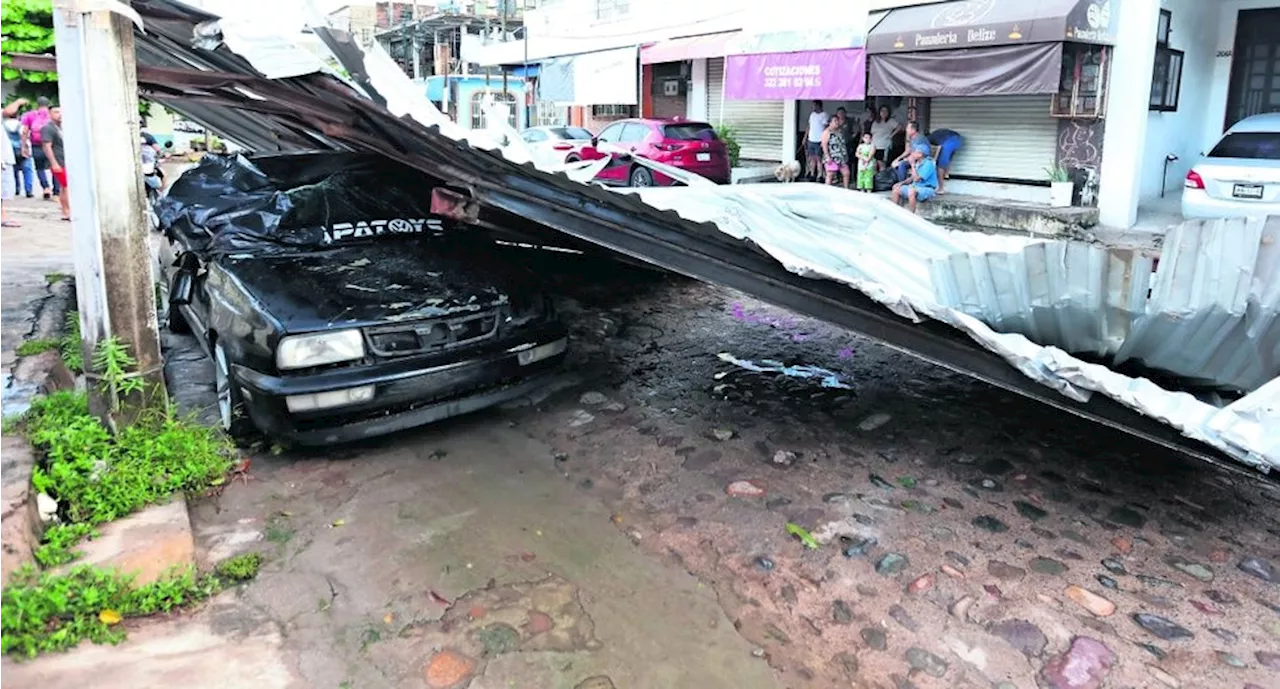 AMLO instruye a dependencias comenzar con censos de damnificados por “Lidia” y “Max”