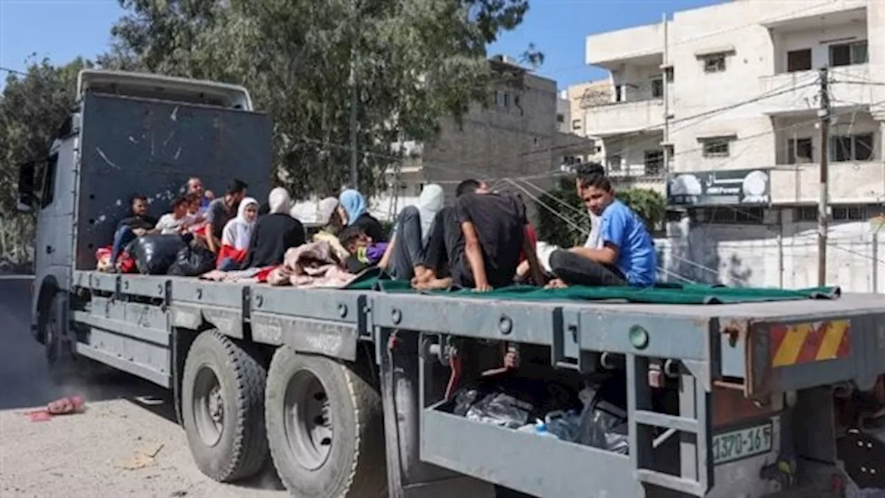 فلسطينيون يُخلون مناطق في غزة بعد التحذير الإسرائيلي| شاهد