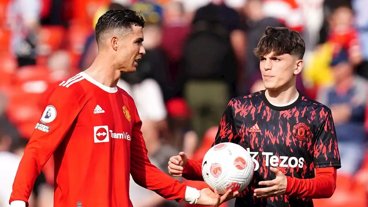 Manchester United double ‘risk’ emerges: Sancho sale could ‘upset’ teammate and Ronaldo furious