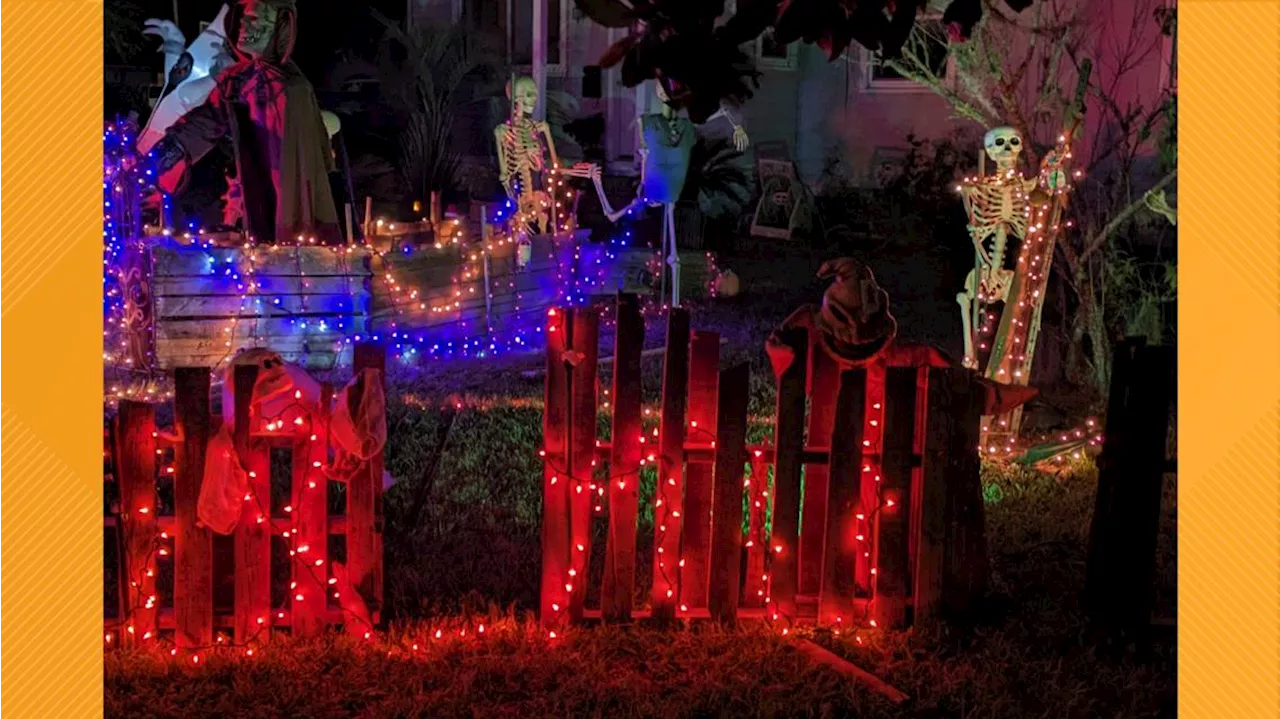 Jacksonville man shows off spine-chilling Halloween decorations