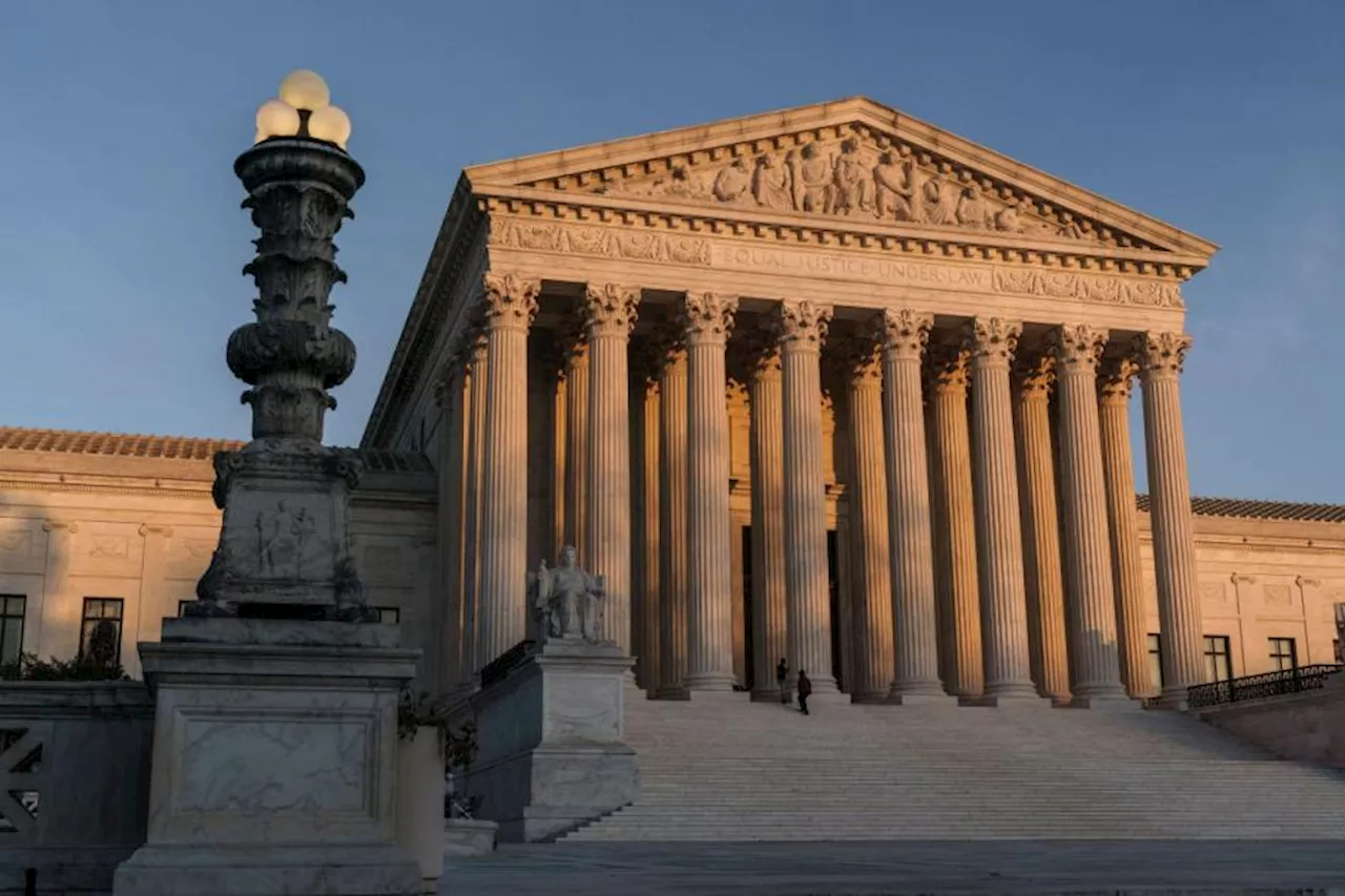 Marble chunk fall at US supreme court ‘could have caused catastrophic accident’