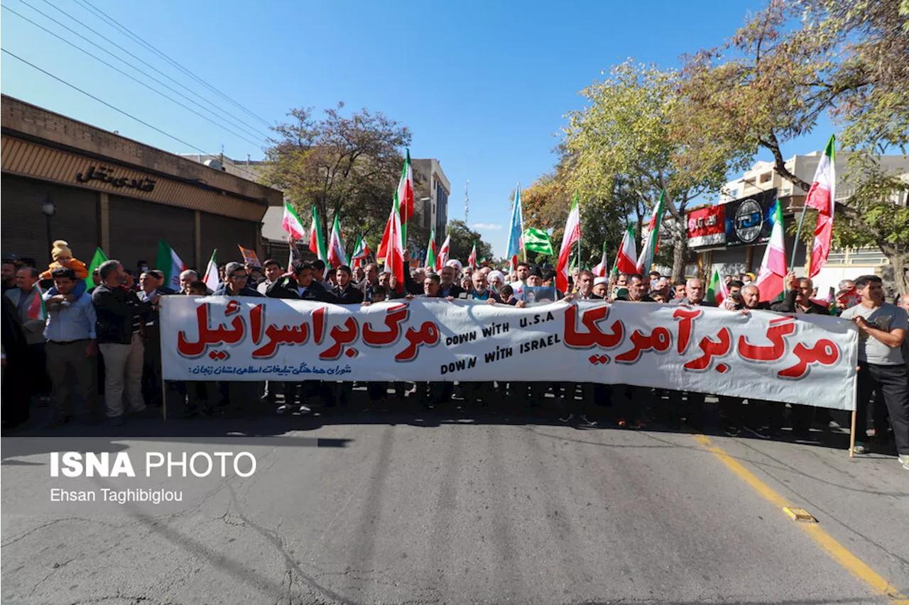 نمازگزاران زنجانی در حمایت از فلسطینی‌ها راهپیمایی کردند