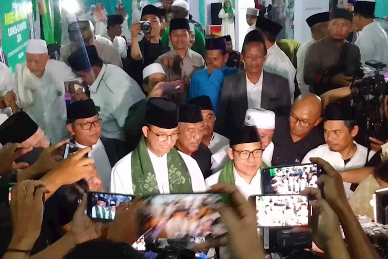 Pasangan AMIN Hadiri Maulid Nabi di Masjid Al-Ittihad, Anies Berdoa Perubahan Akan Diantarkan