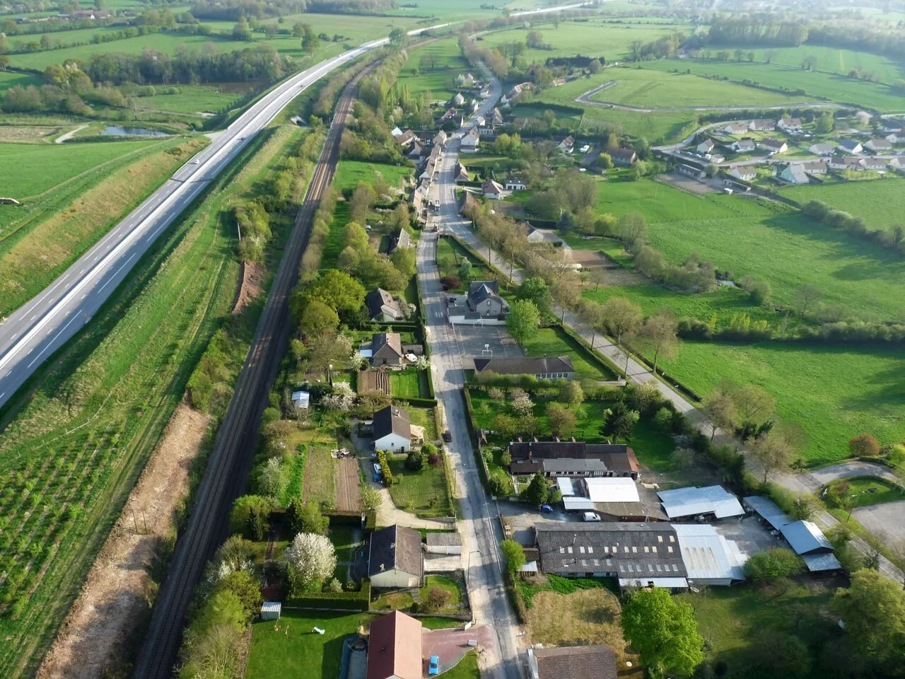 Comment la commune de Saint-Gervais-du-Perron s'est-elle retrouvée enclavée ?