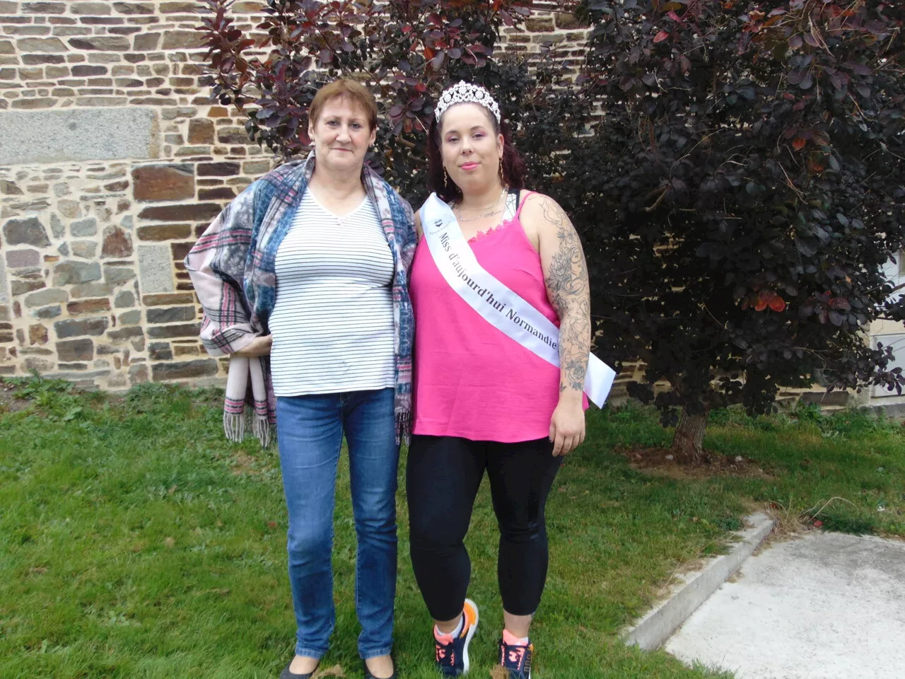 Une marche solidaire, près de Vire Normandie, avec Miss d'aujourd'hui et Cœur de FAM