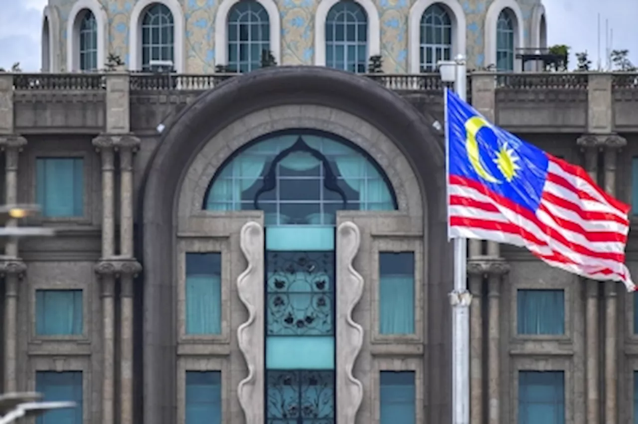 Ministry of Finance expects govt revenue to grow by 1.5pc to RM307.6b in 2024