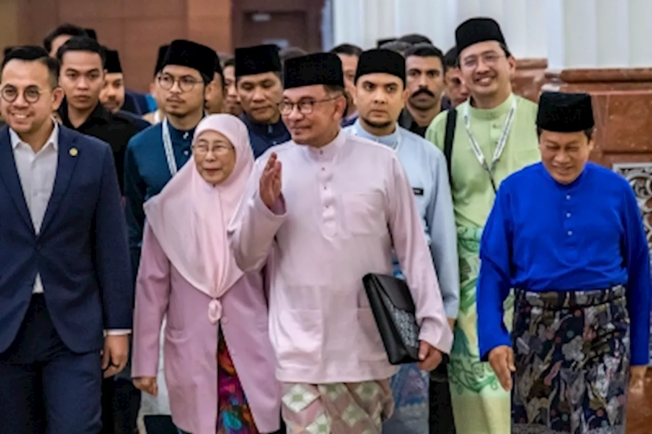 PM Anwar: Govt plans to implement global minimum tax in 2025